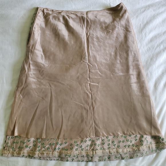 B. Moss Skirt Size 6 - Picture 3 of 7